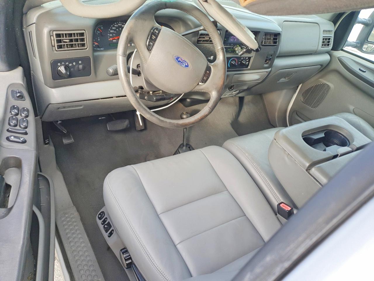2004 FORD F350 SRW SUPER DUTY photo 8