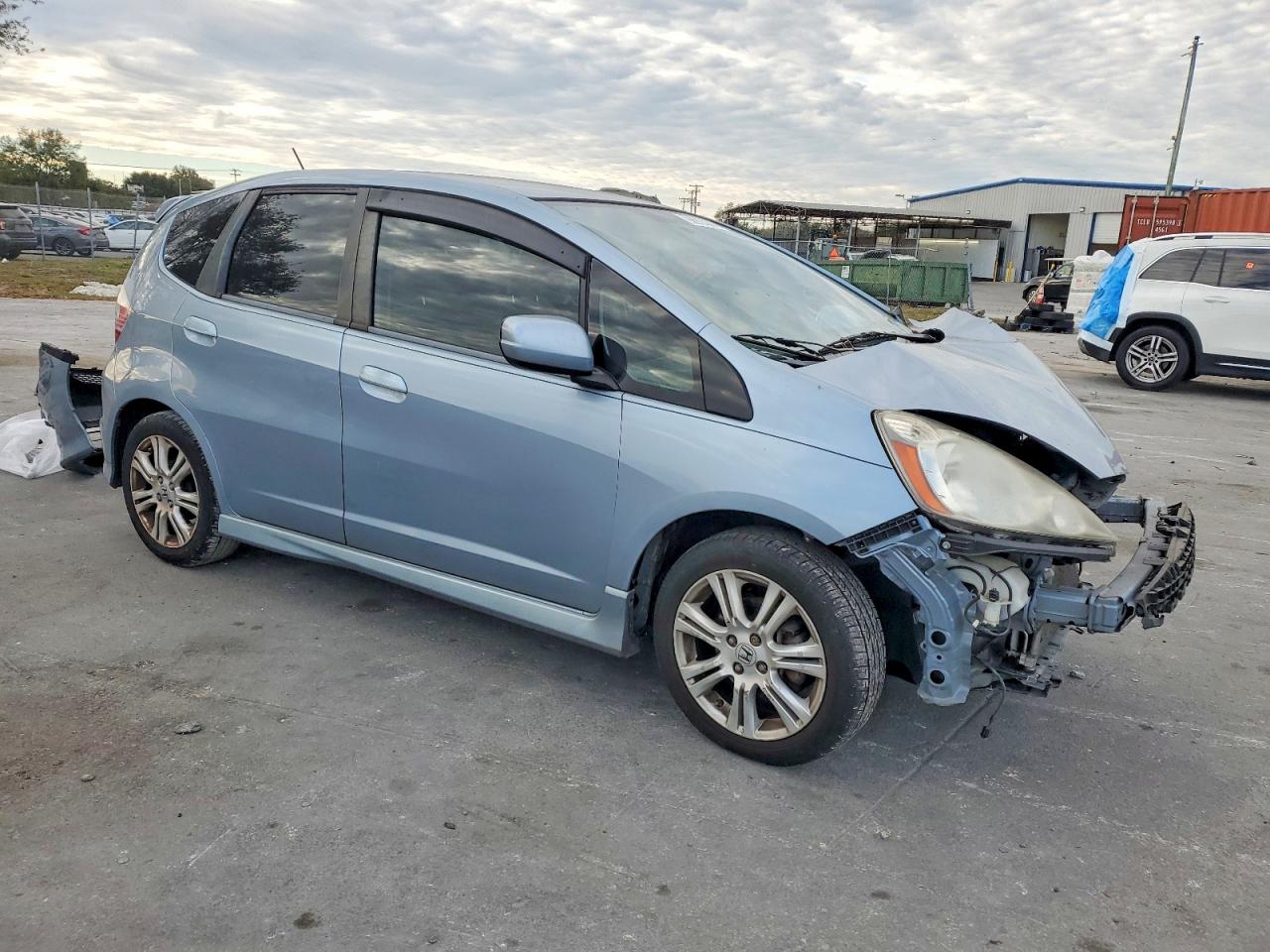 2011 HONDA FIT SPORT photo 4