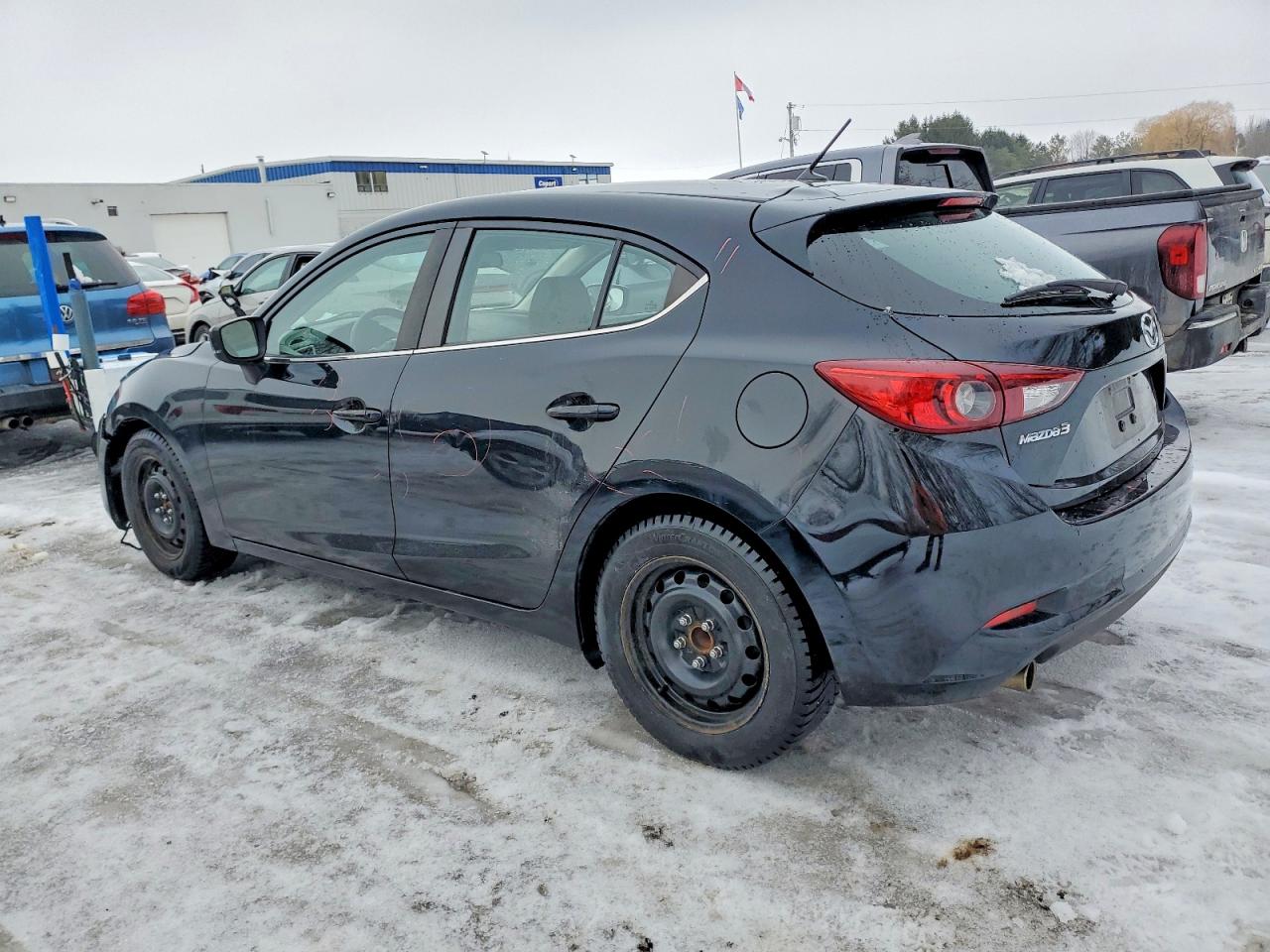 2018 MAZDA 3 TOURING photo 2