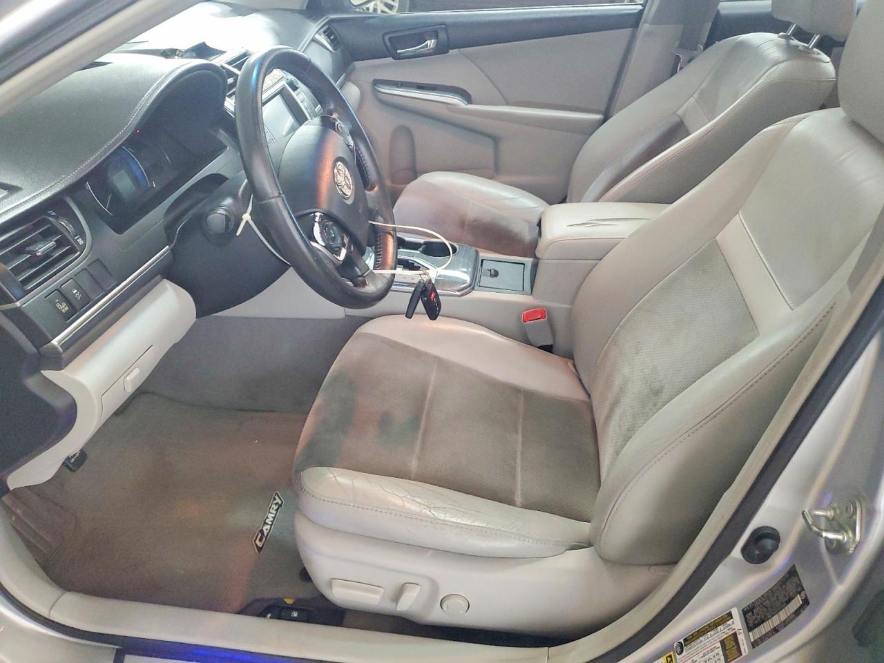 2012 TOYOTA CAMRY HYBRID photo 7