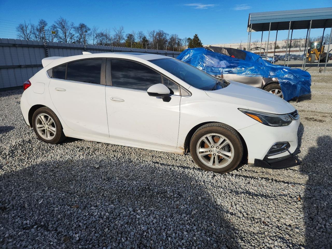 2017 CHEVROLET CRUZE LT photo 4