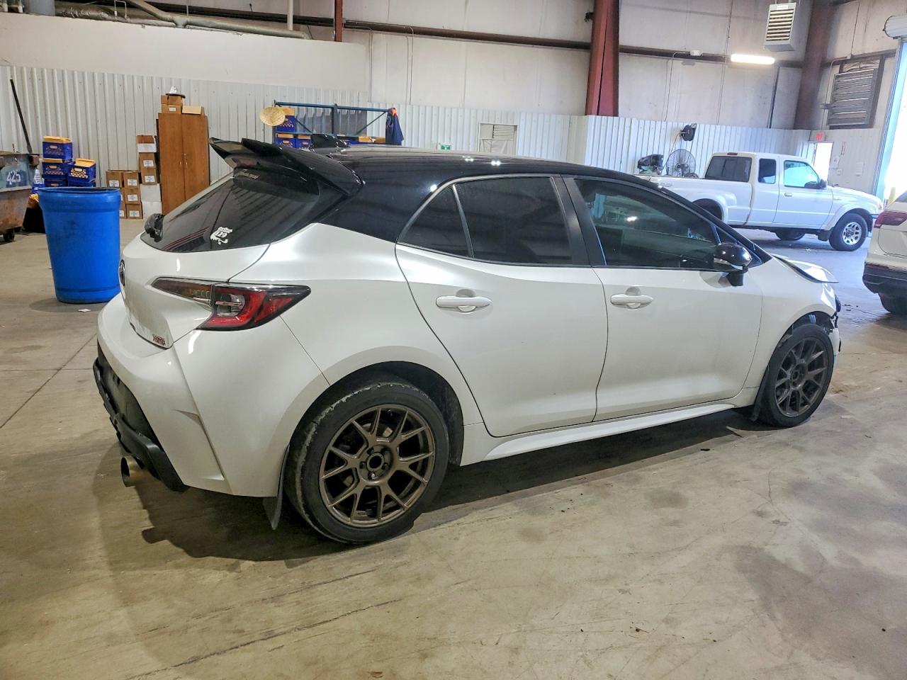2022 TOYOTA COROLLA XSE photo 3