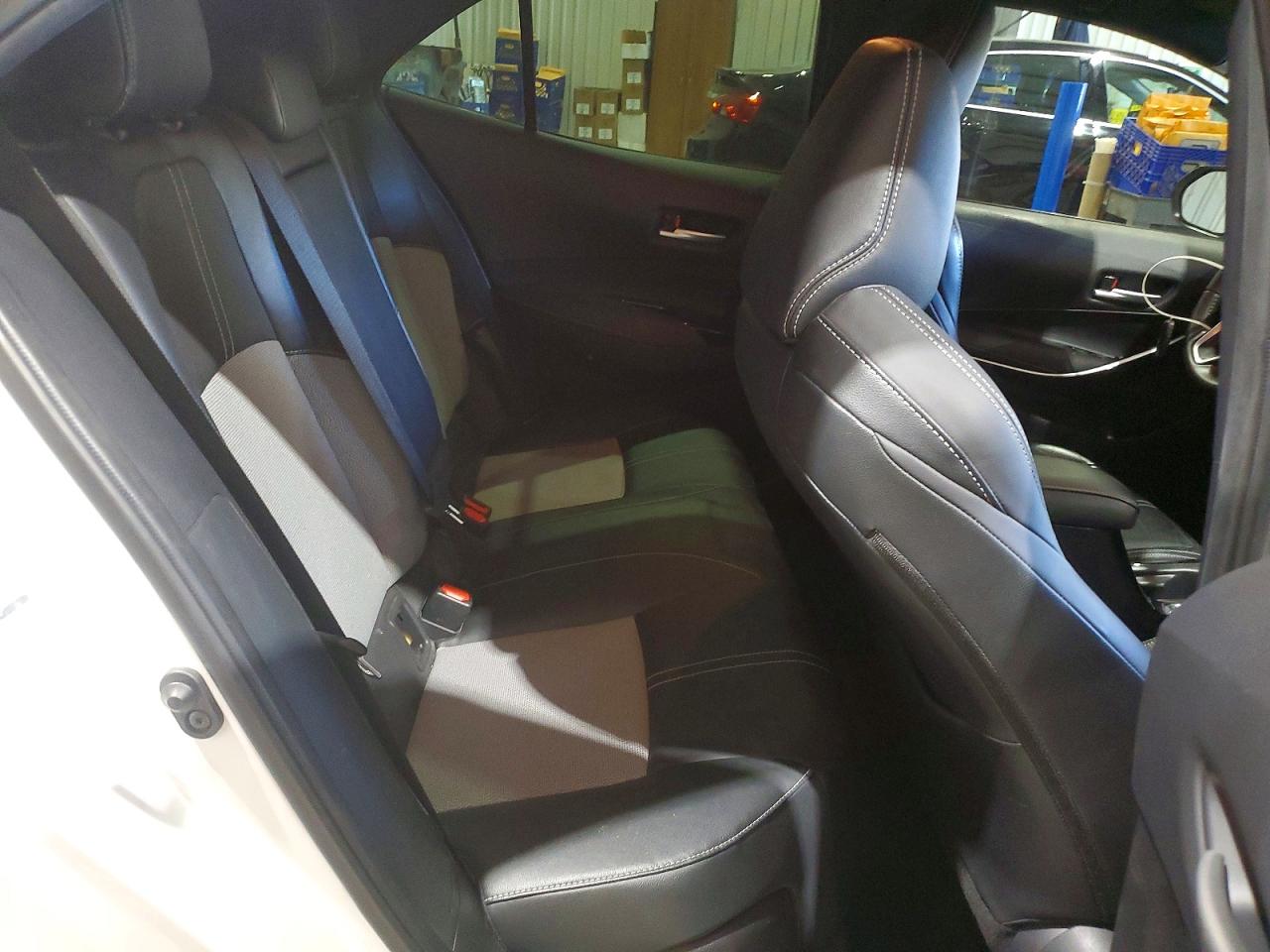 2022 TOYOTA COROLLA XSE photo 10