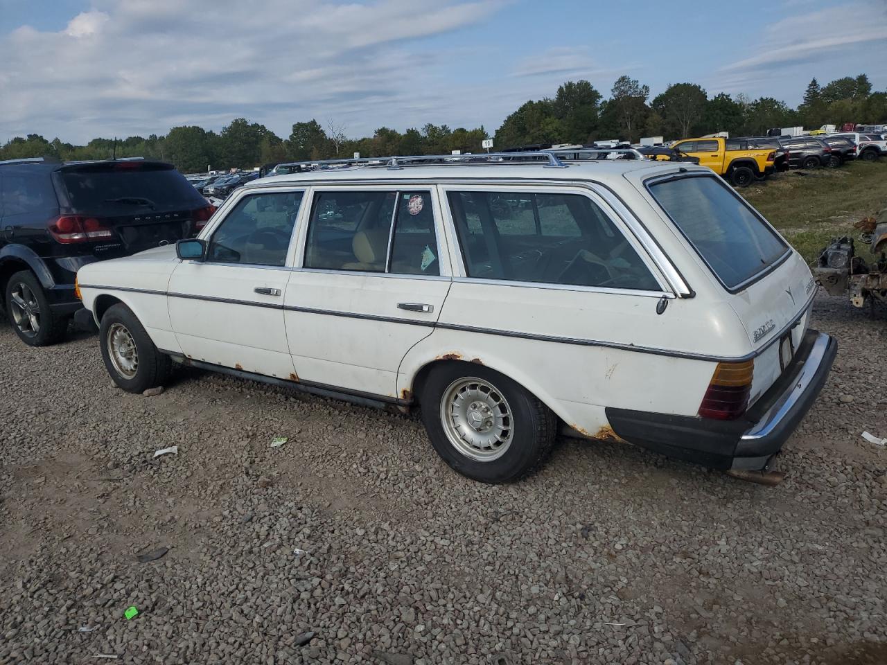 1983 MERCEDES-BENZ 300 TDT photo 2