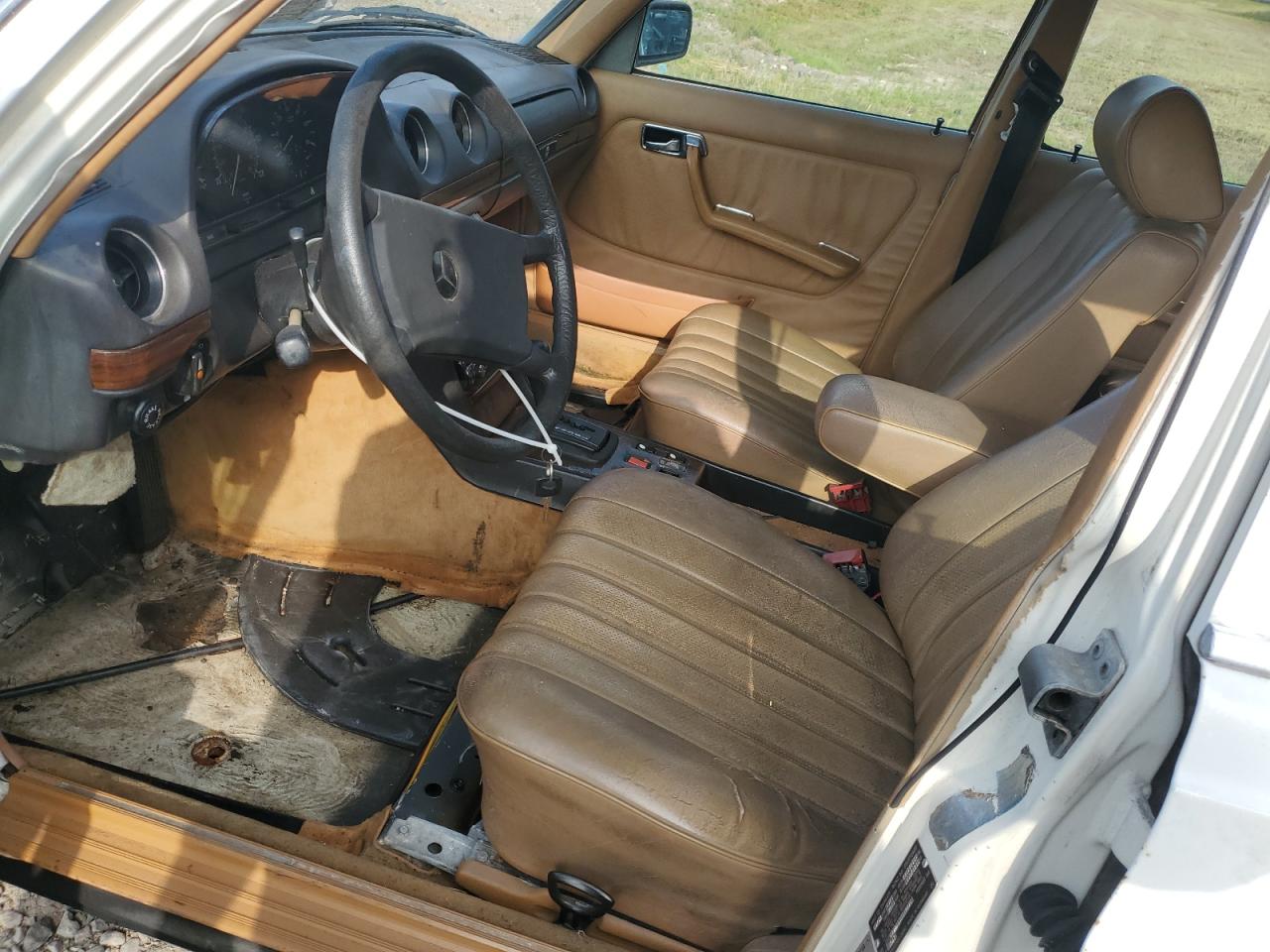 1983 MERCEDES-BENZ 300 TDT photo 7