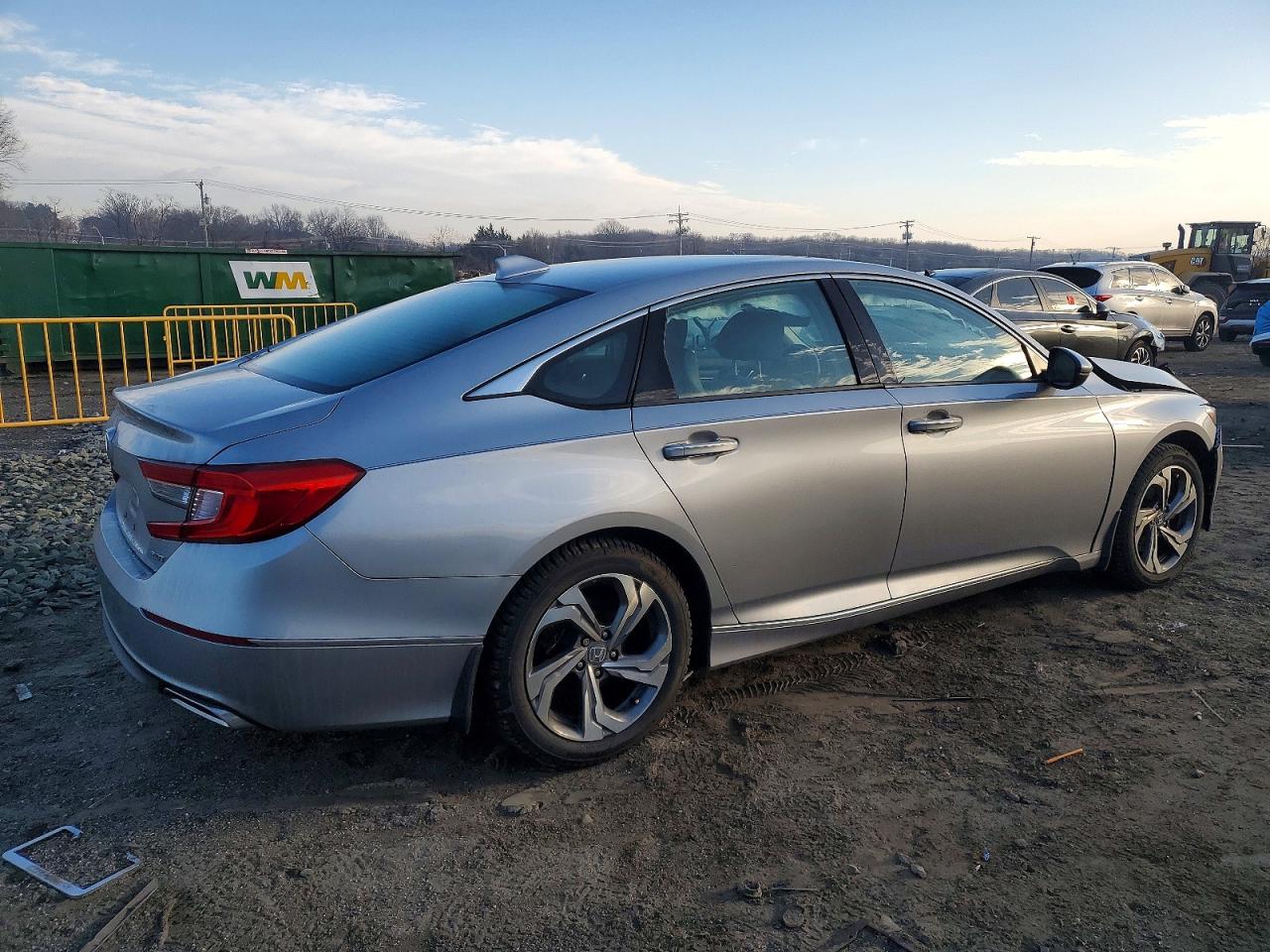 2018 HONDA ACCORD EXL photo 5