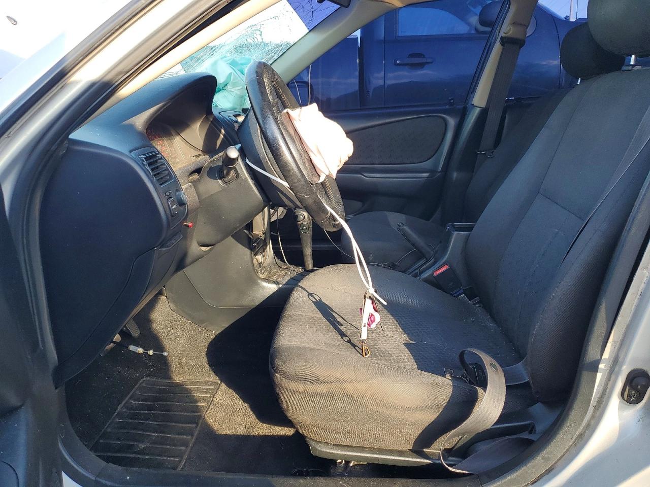2001 TOYOTA COROLLA CE photo 7