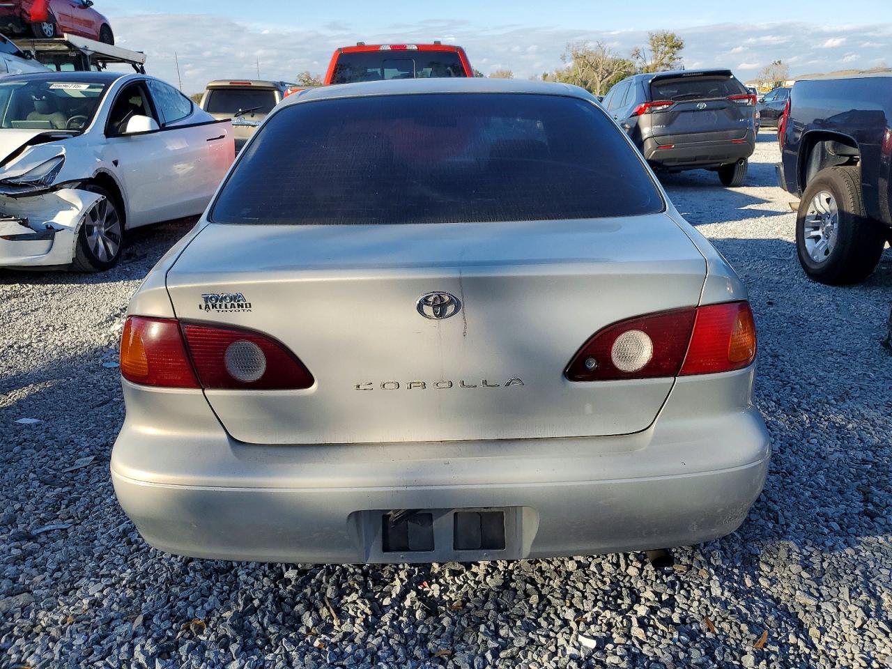 2001 TOYOTA COROLLA CE photo 6