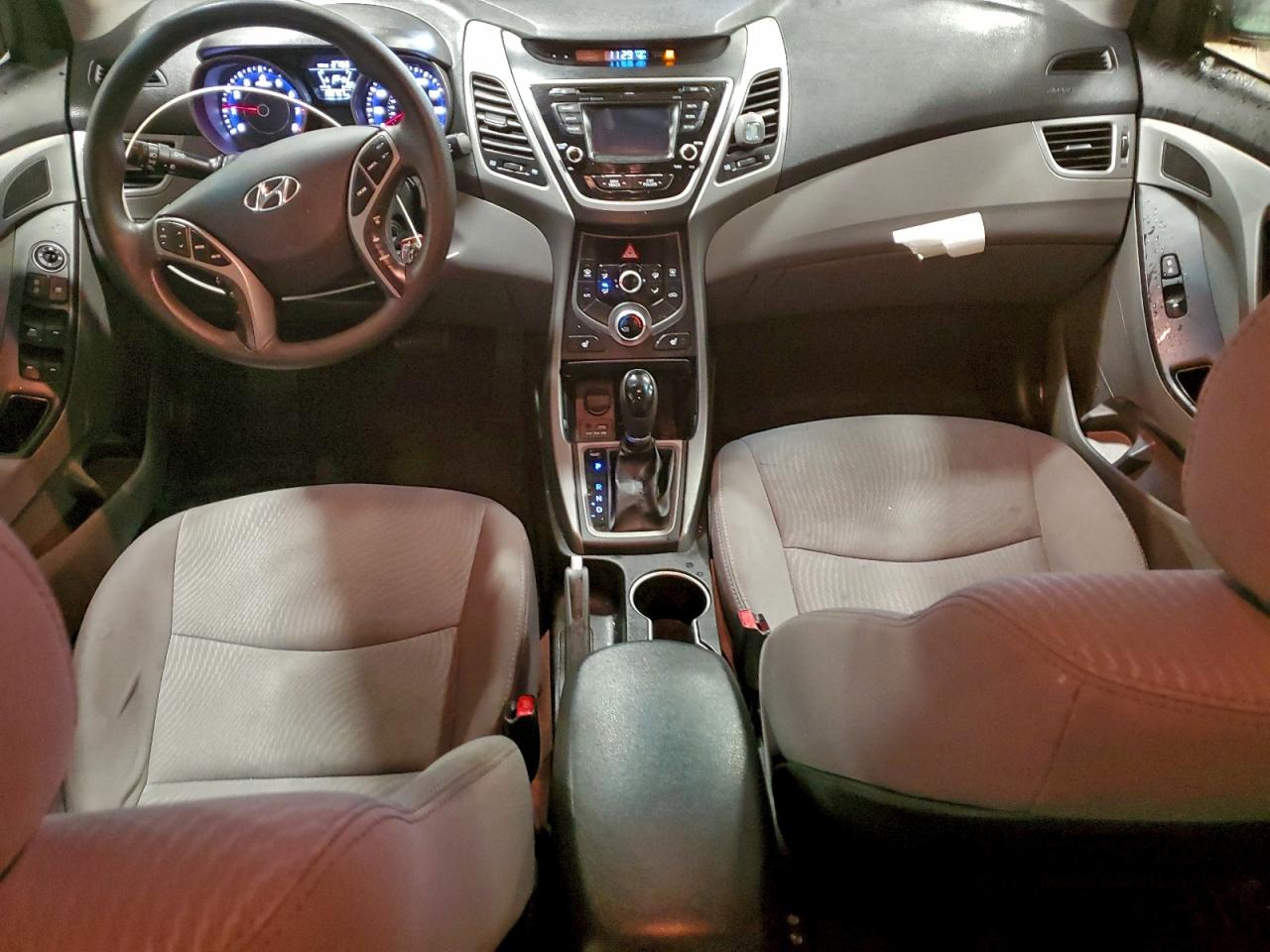 2014 HYUNDAI ELANTRA SE photo 8