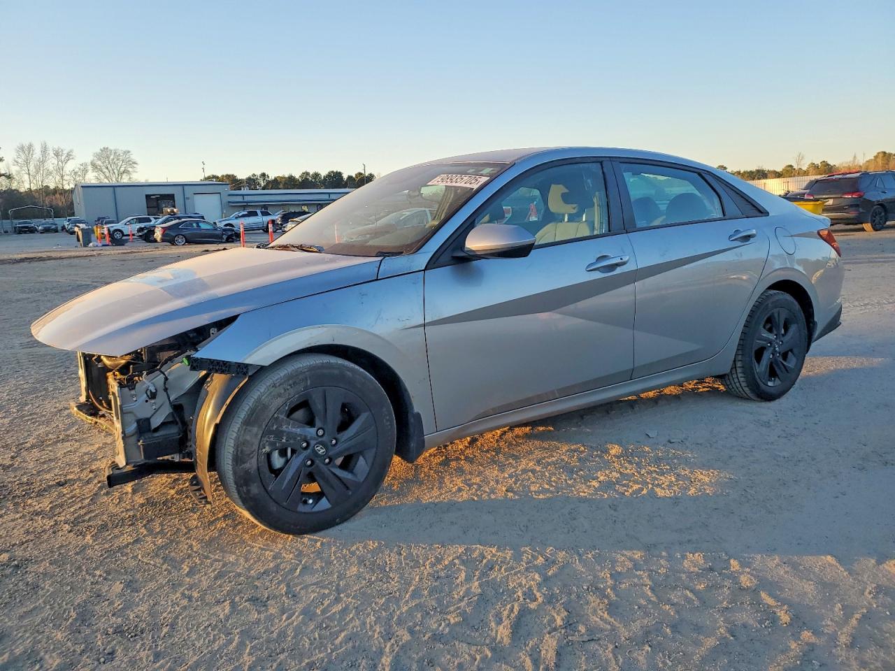 2022 HYUNDAI ELANTRA