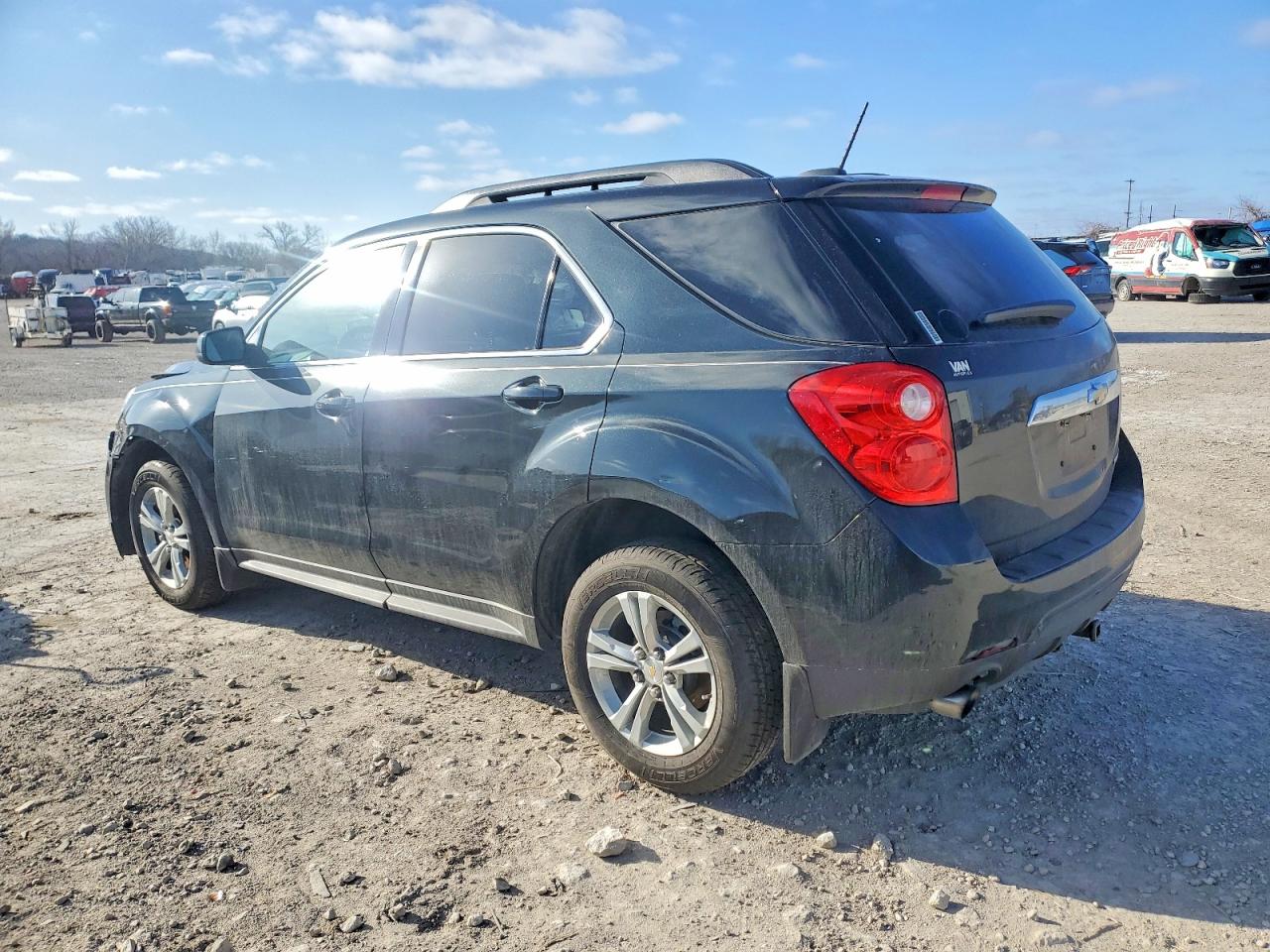 2015 CHEVROLET EQUINOX LT photo 2