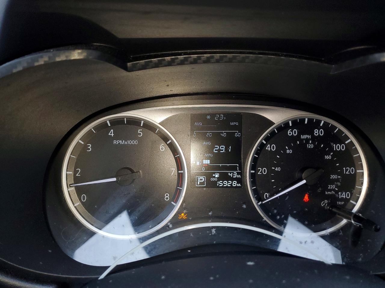 2025 NISSAN VERSA S photo 9