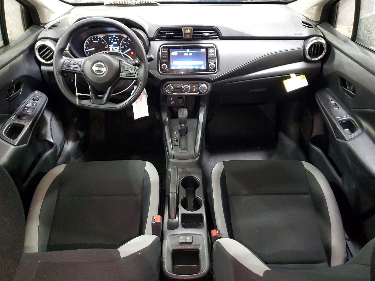 2025 NISSAN VERSA S photo 8