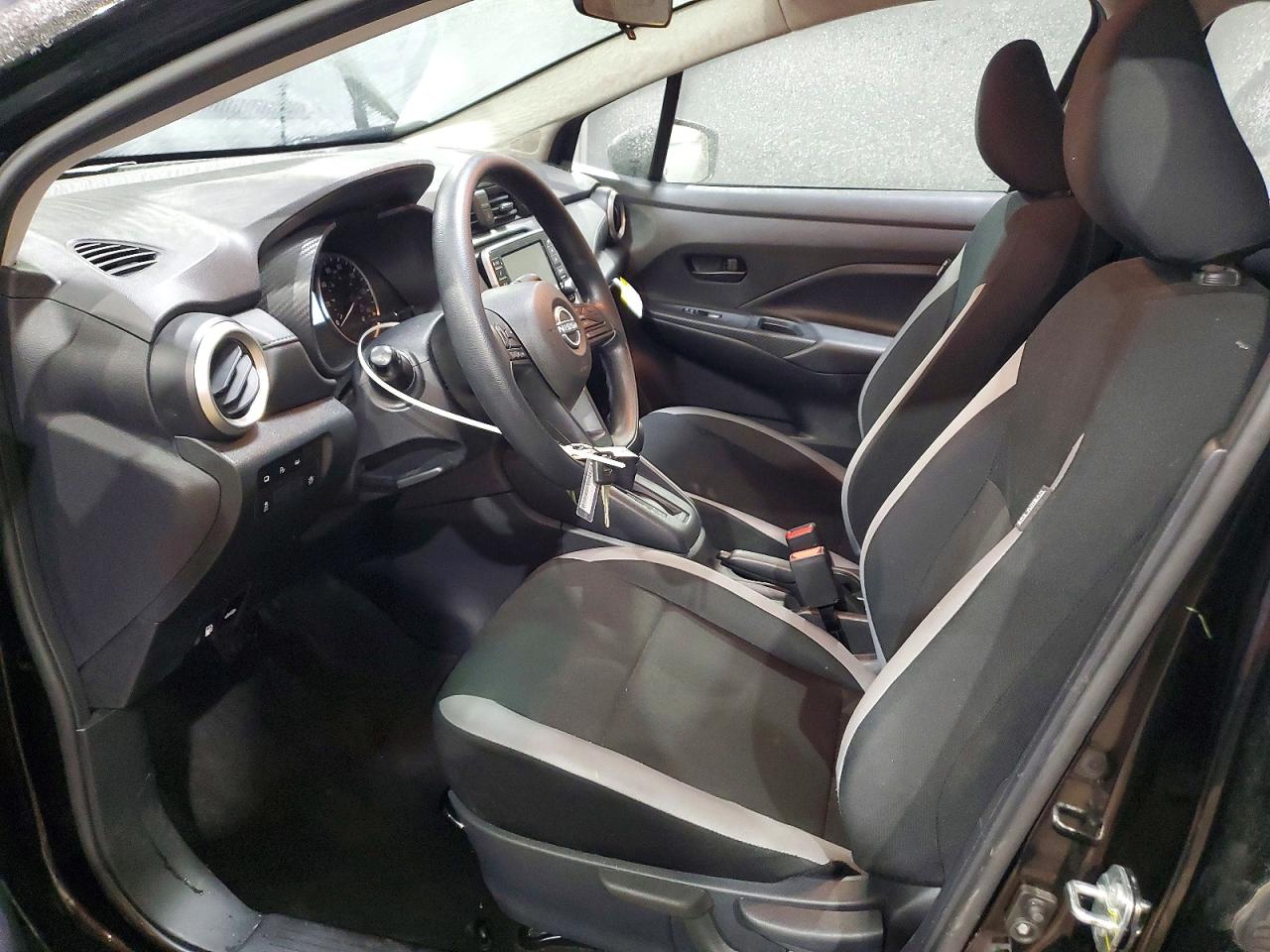 2025 NISSAN VERSA S photo 7