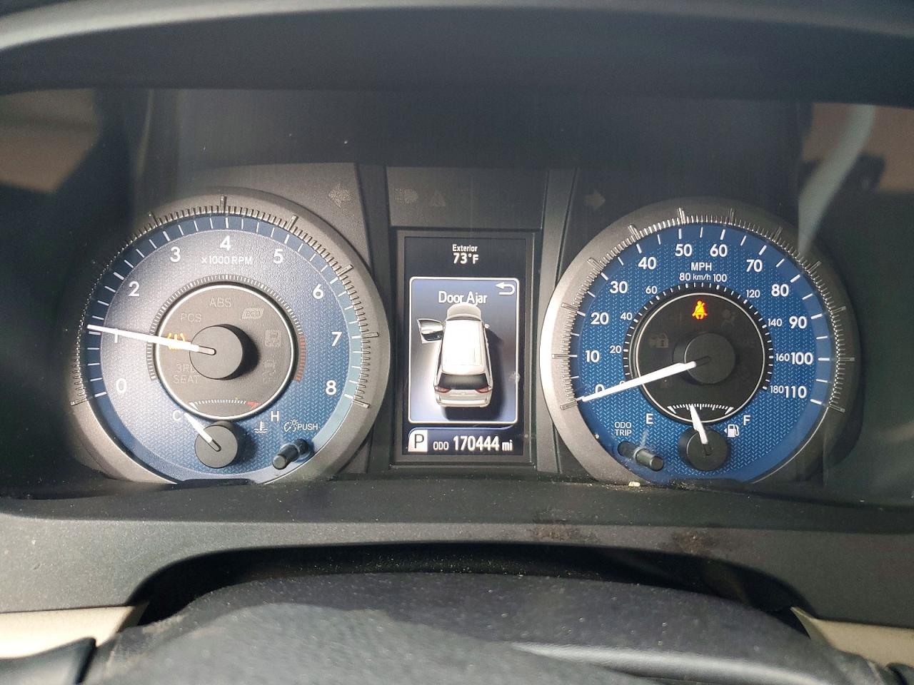 2017 TOYOTA SIENNA XLE PREMIUM 8-PASSENGER photo 9