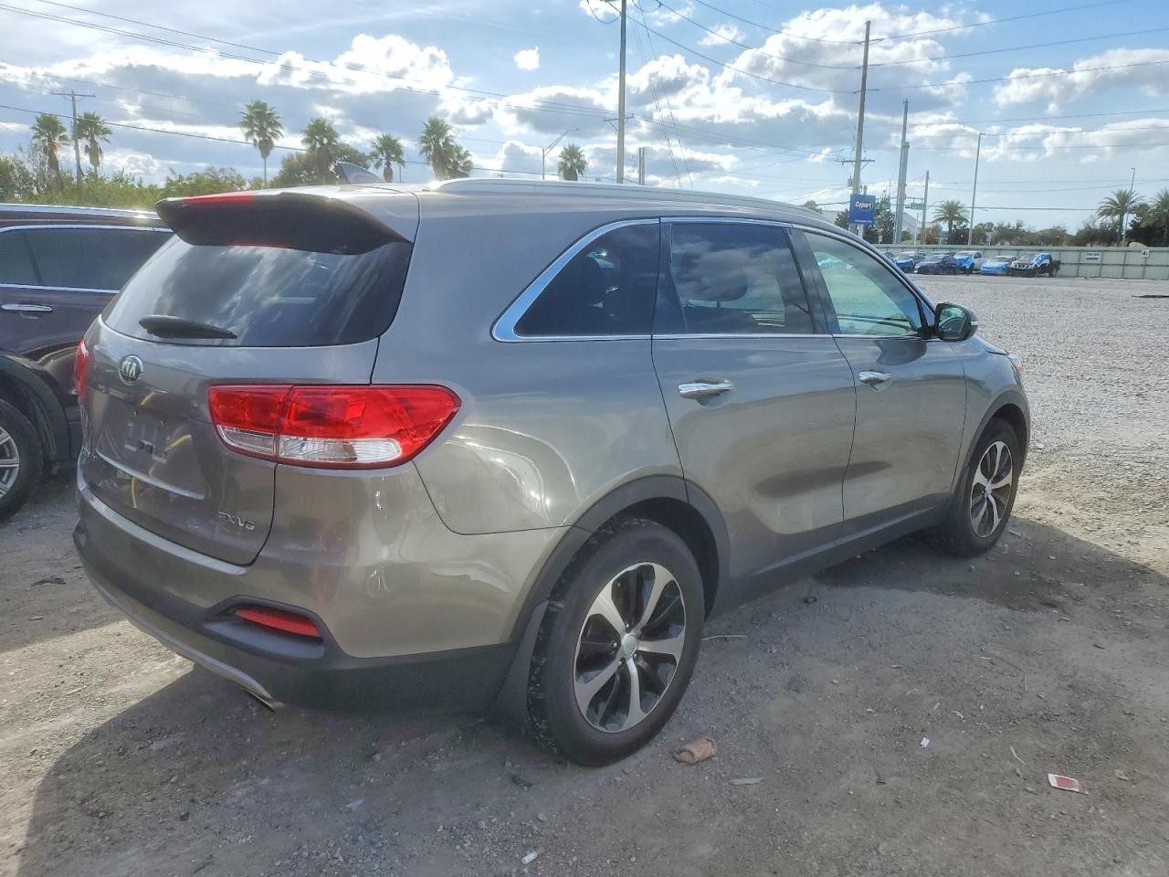 2016 KIA SORENTO EX photo 3