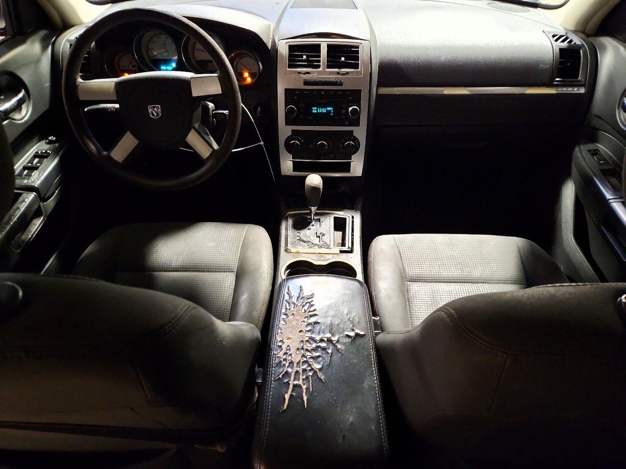 2010 DODGE CHARGER SXT photo 8