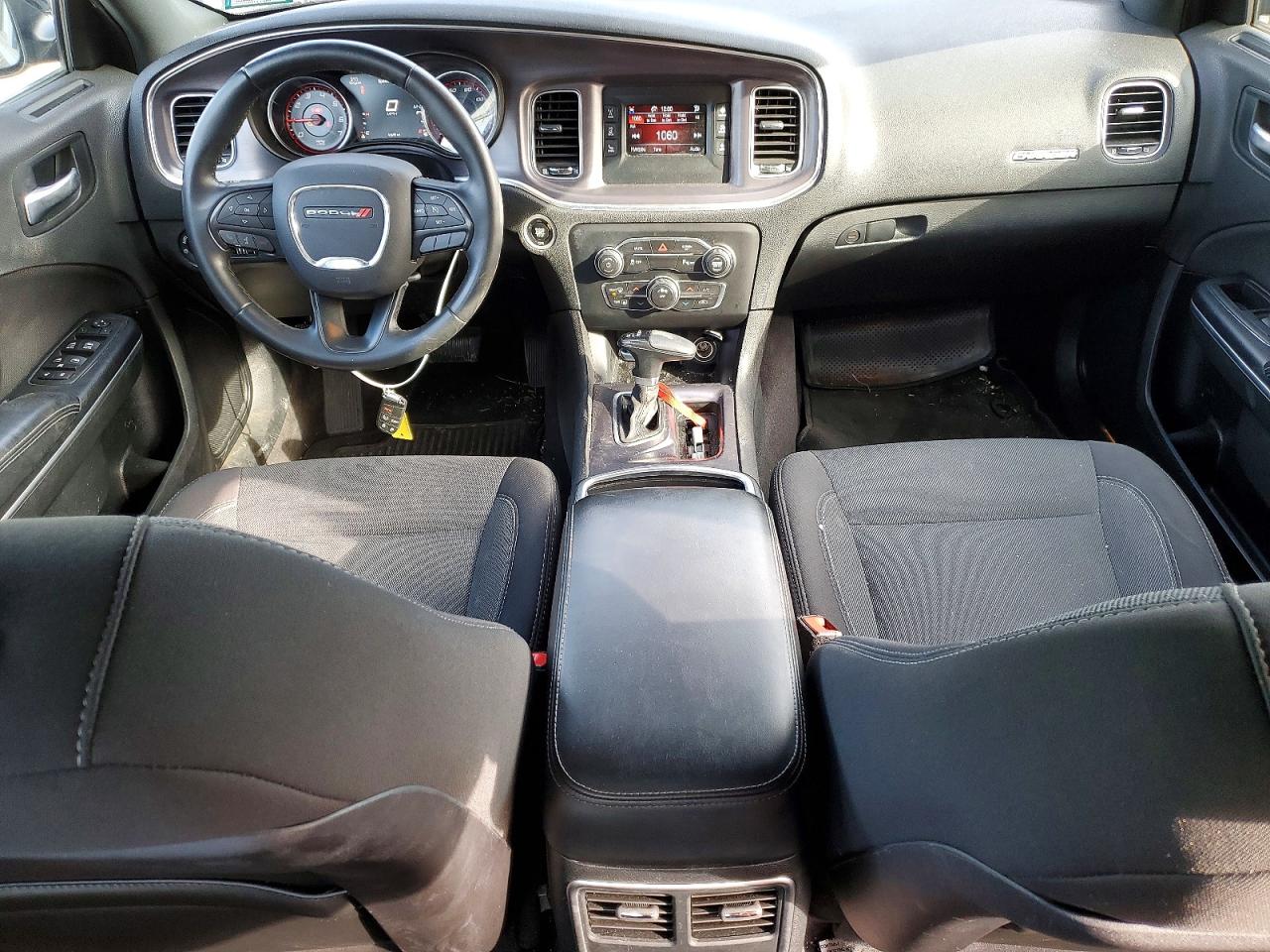 2017 DODGE CHARGER SE photo 8