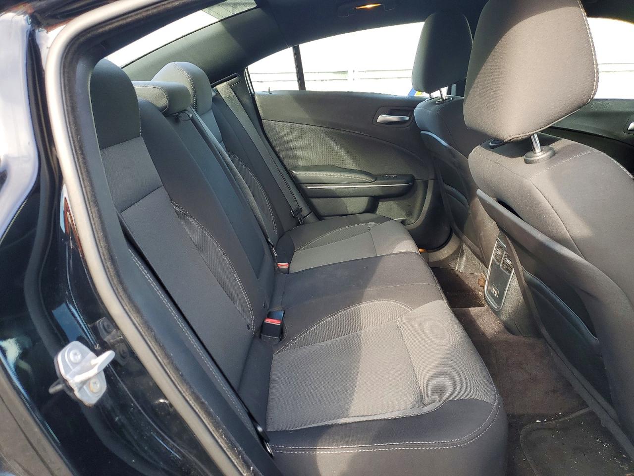 2017 DODGE CHARGER SE photo 10