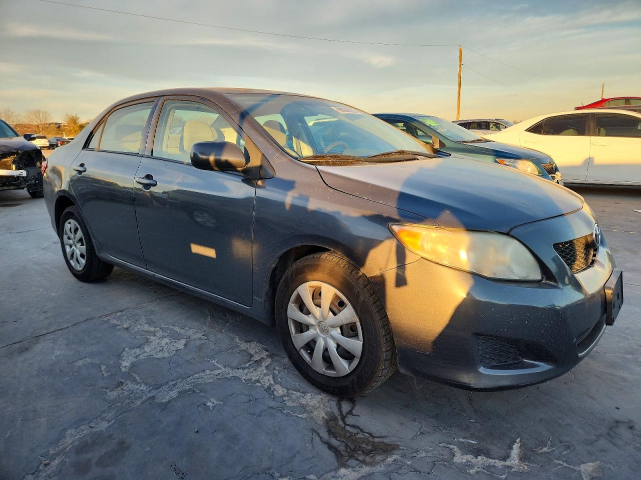 2010 TOYOTA COROLLA BASE photo 4