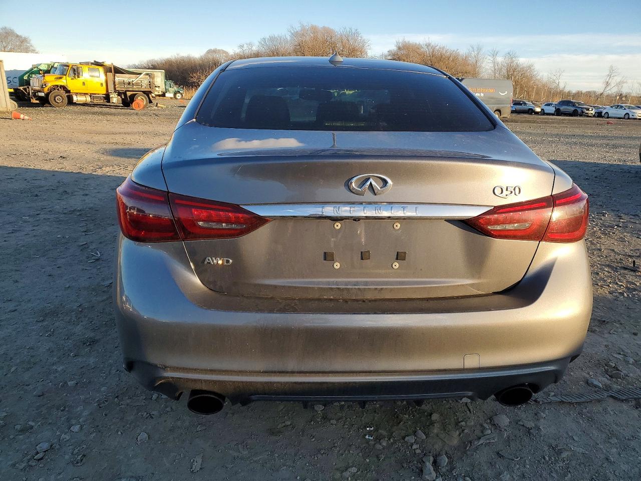 2018 INFINITI Q50 LUXE photo 6