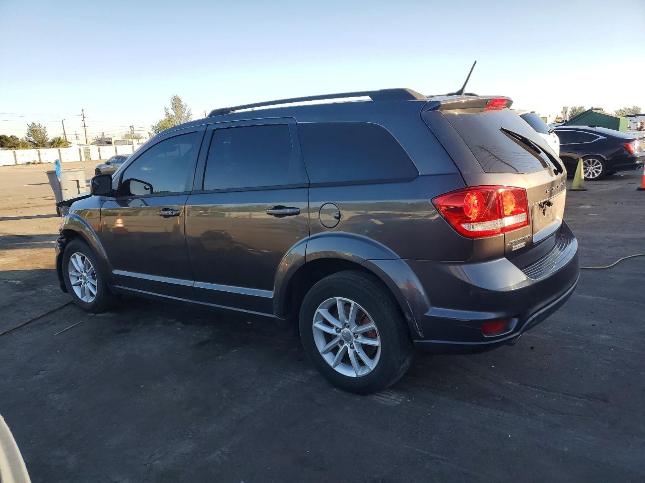 2017 DODGE JOURNEY SXT photo 3