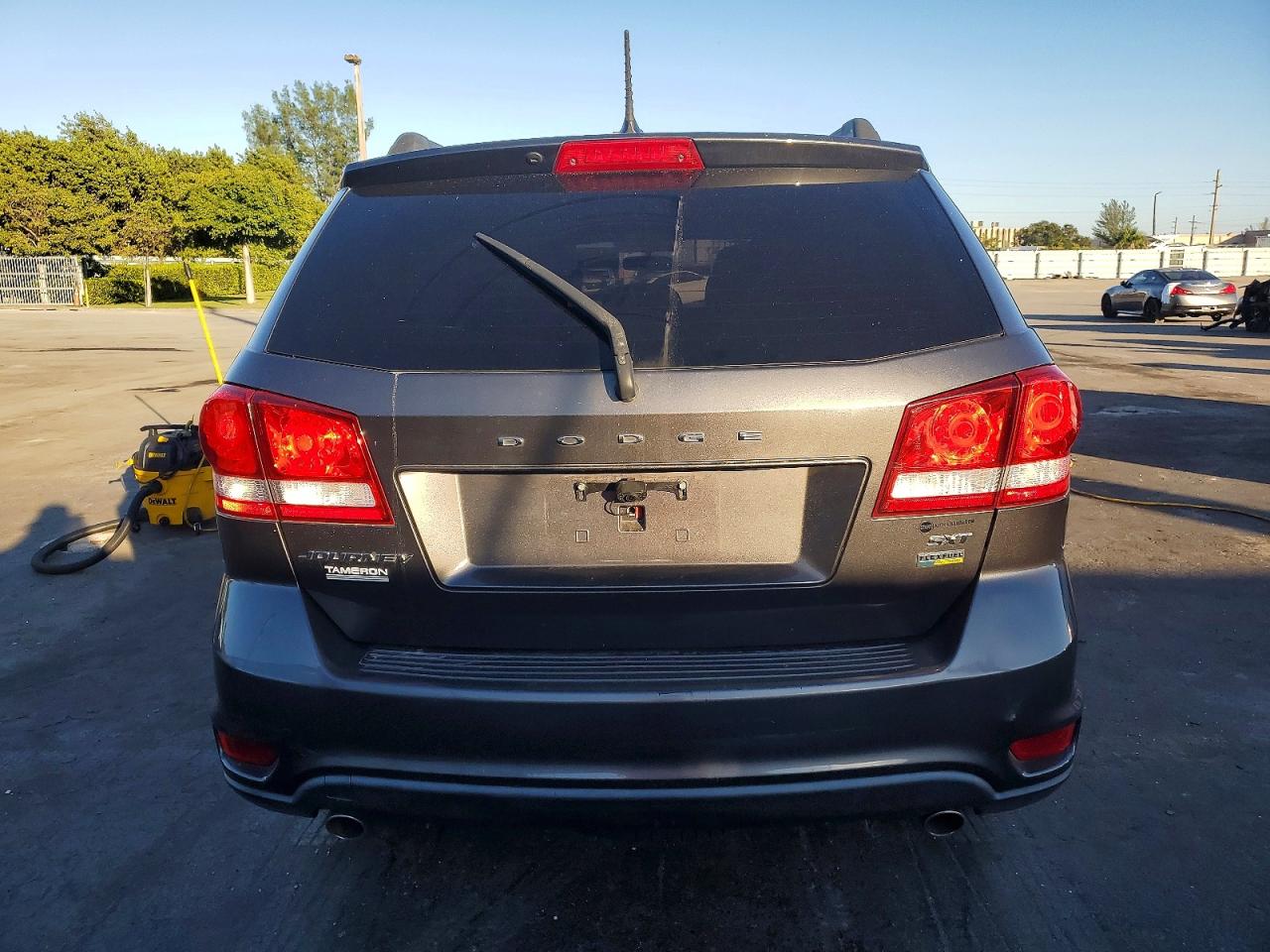 2017 DODGE JOURNEY SXT photo 11