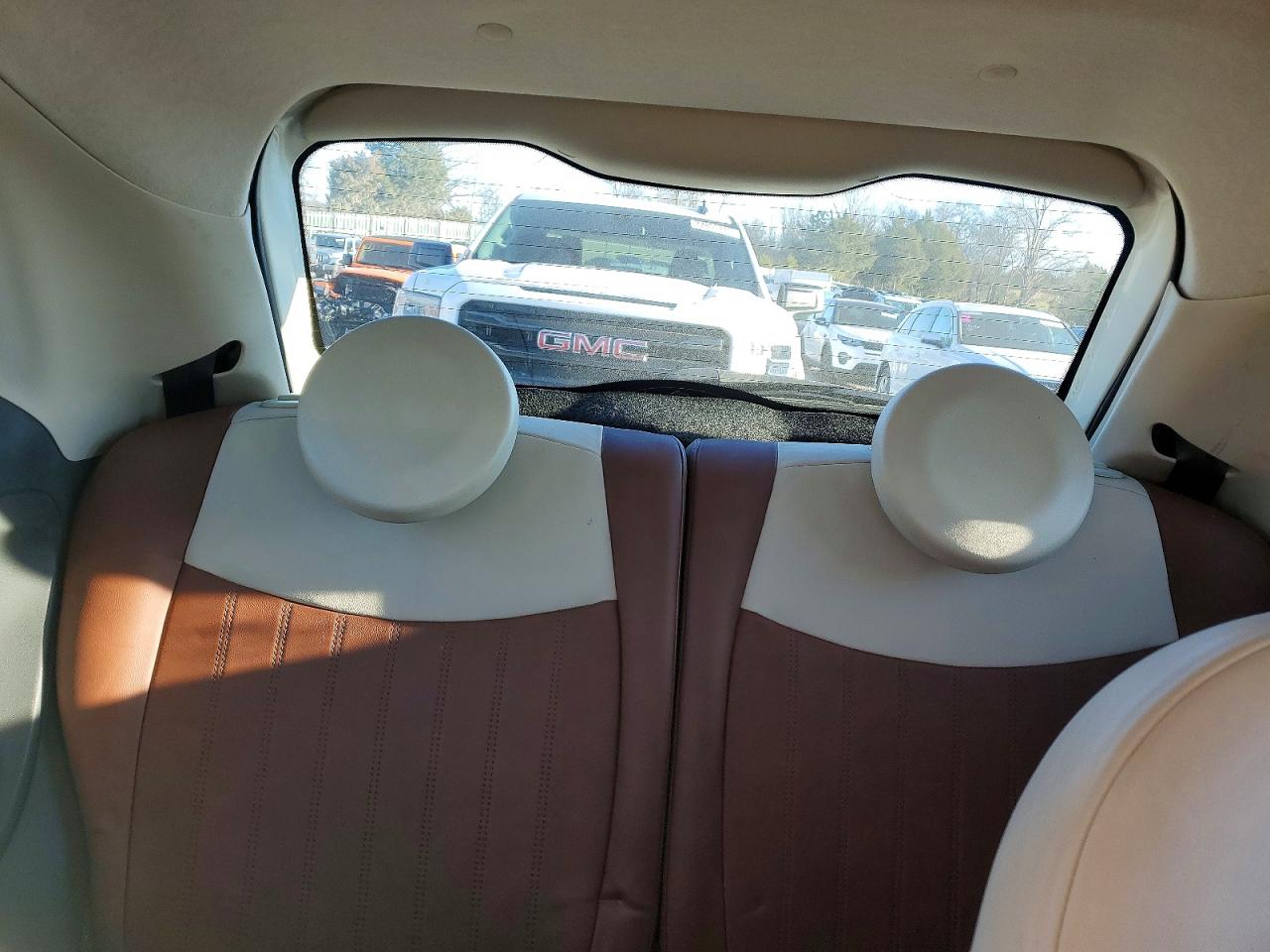 2012 FIAT 500 LOUNGE photo 10