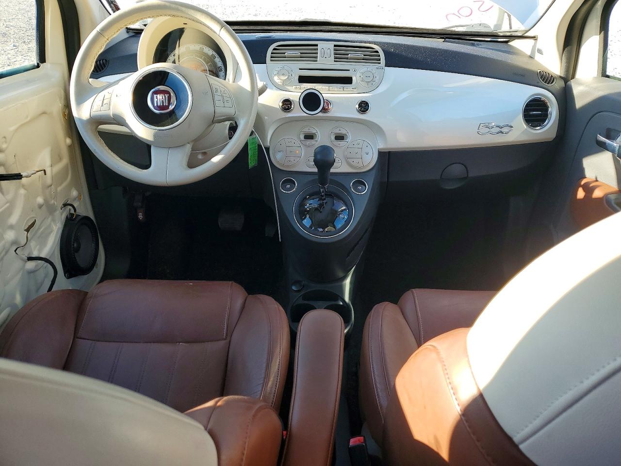 2012 FIAT 500 LOUNGE photo 8