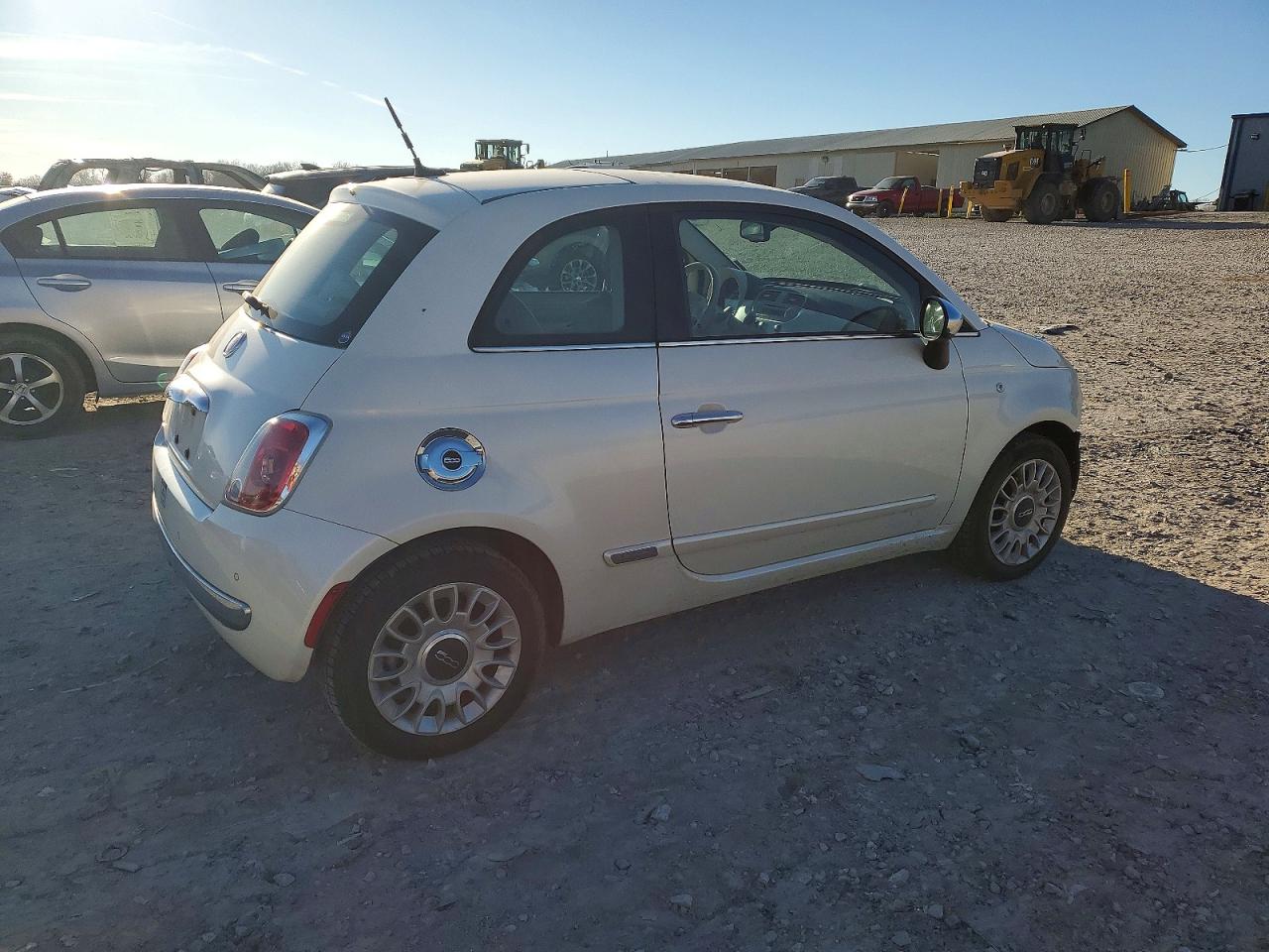 2012 FIAT 500 LOUNGE photo 3