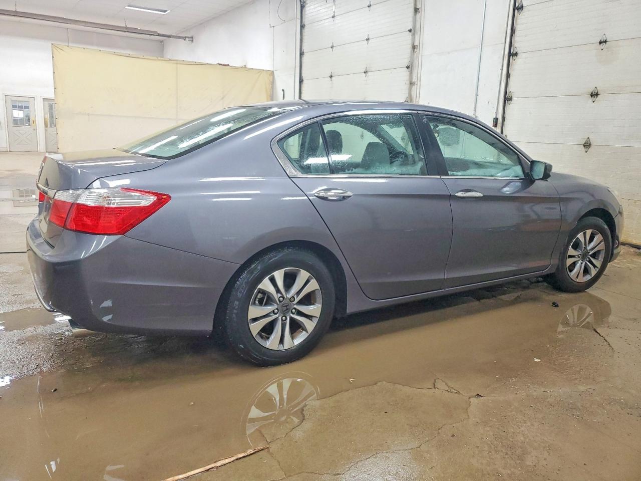 2013 HONDA ACCORD LX photo 3