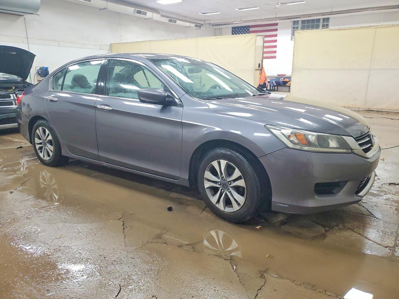 2013 HONDA ACCORD LX photo 4