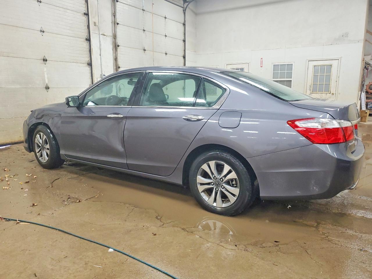 2013 HONDA ACCORD LX photo 2