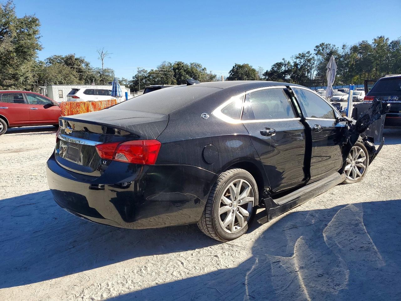 2018 CHEVROLET IMPALA LT photo 3