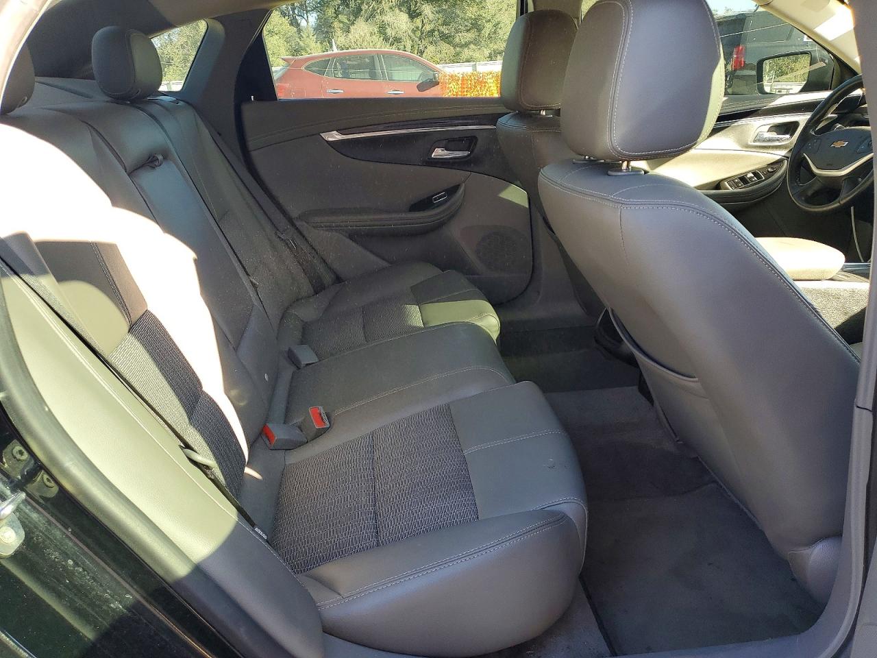 2018 CHEVROLET IMPALA LT photo 10