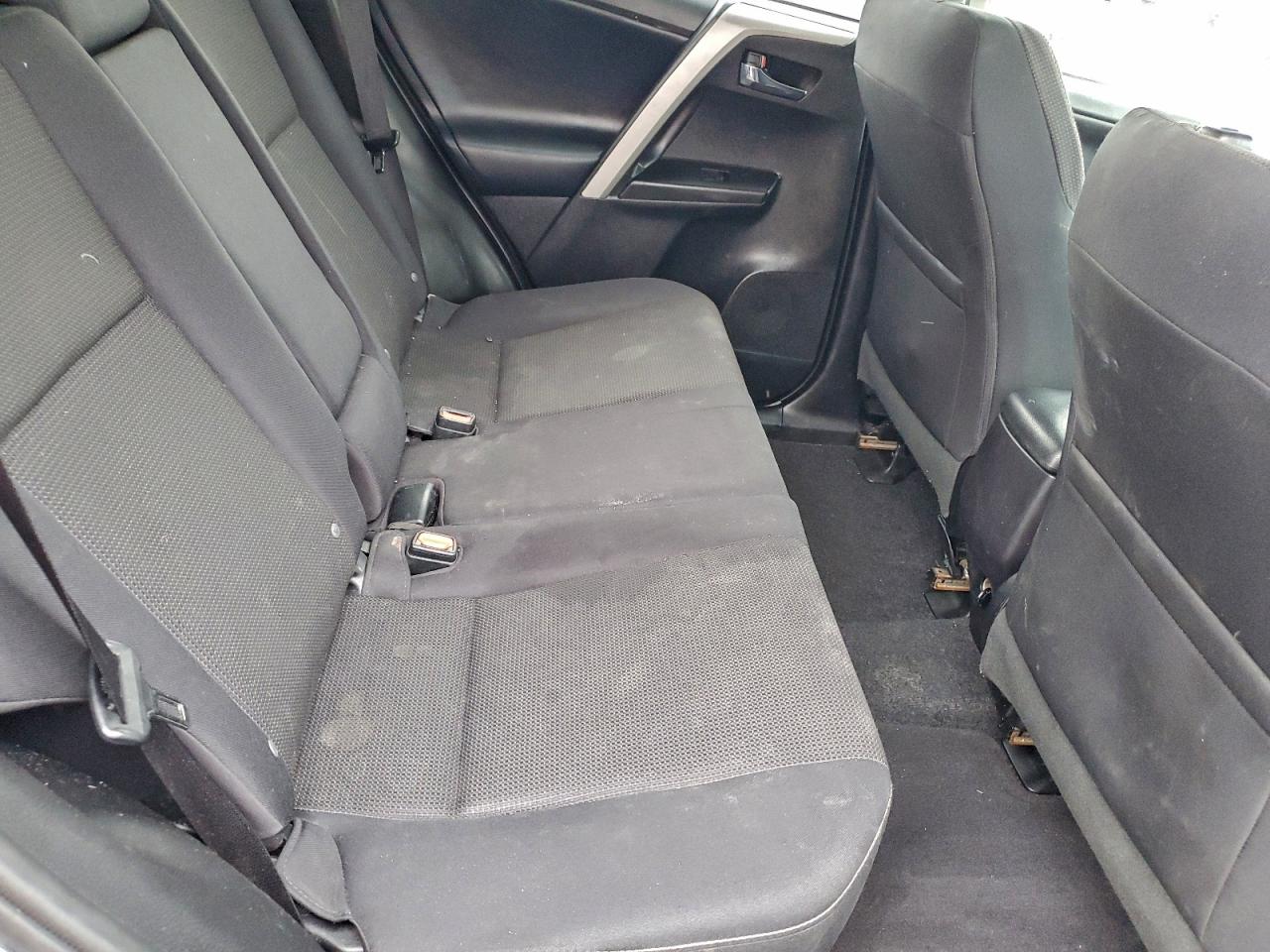 2016 TOYOTA RAV4 XLE photo 11