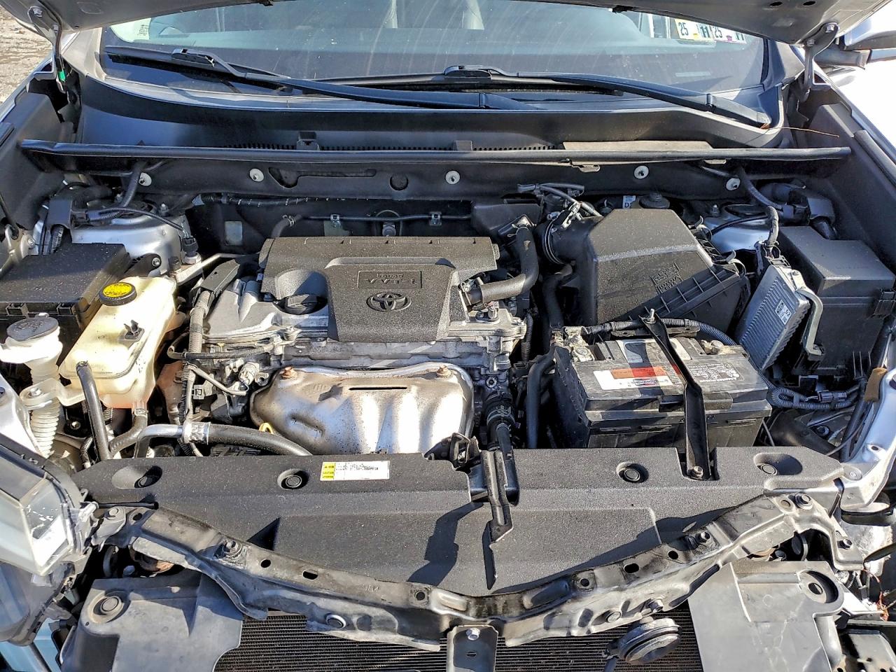 2016 TOYOTA RAV4 XLE photo 12