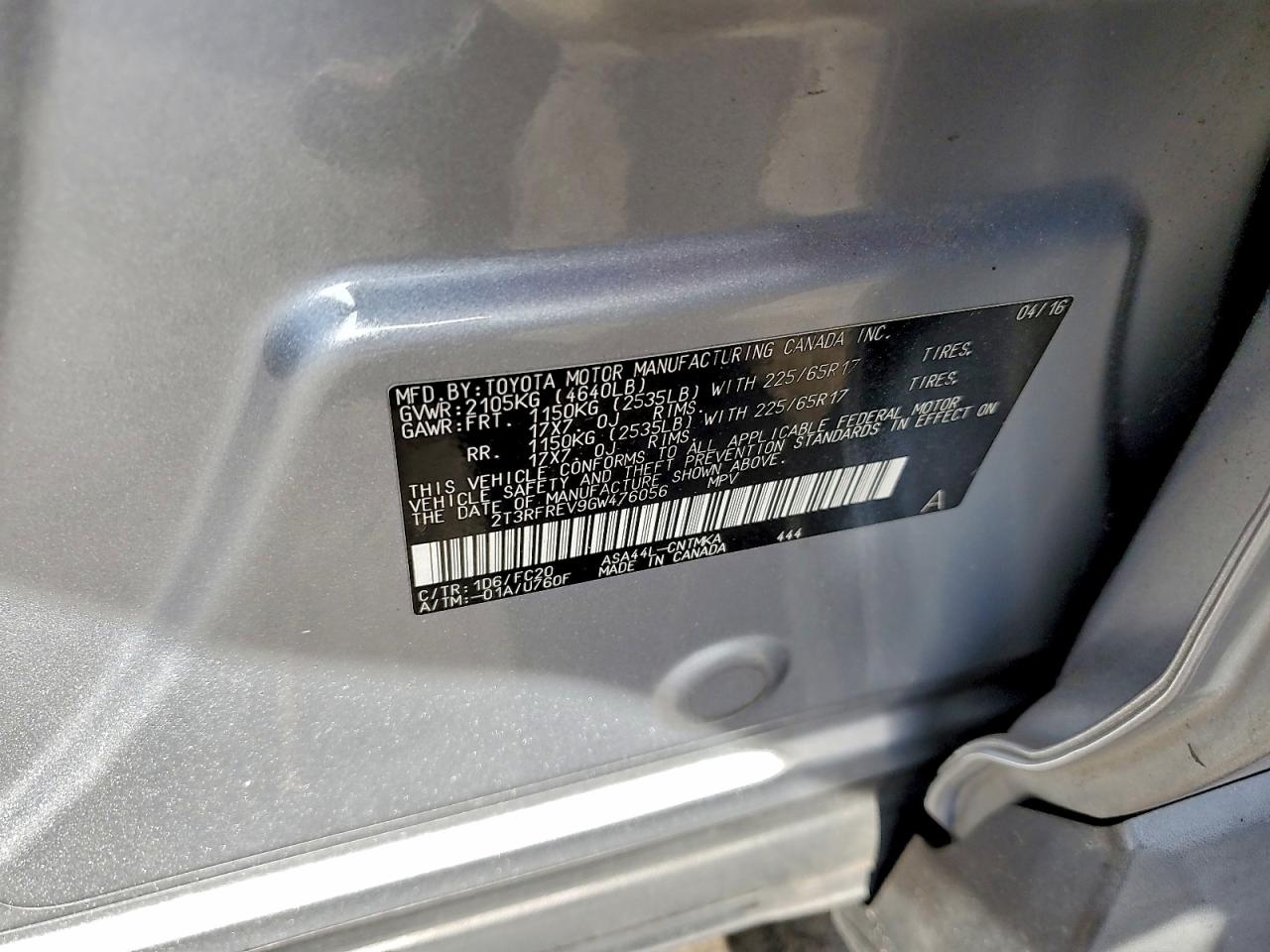 2016 TOYOTA RAV4 XLE photo 14