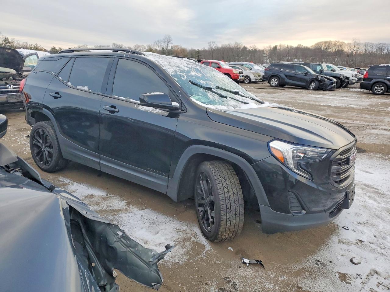 2019 GMC TERRAIN SLE photo 4
