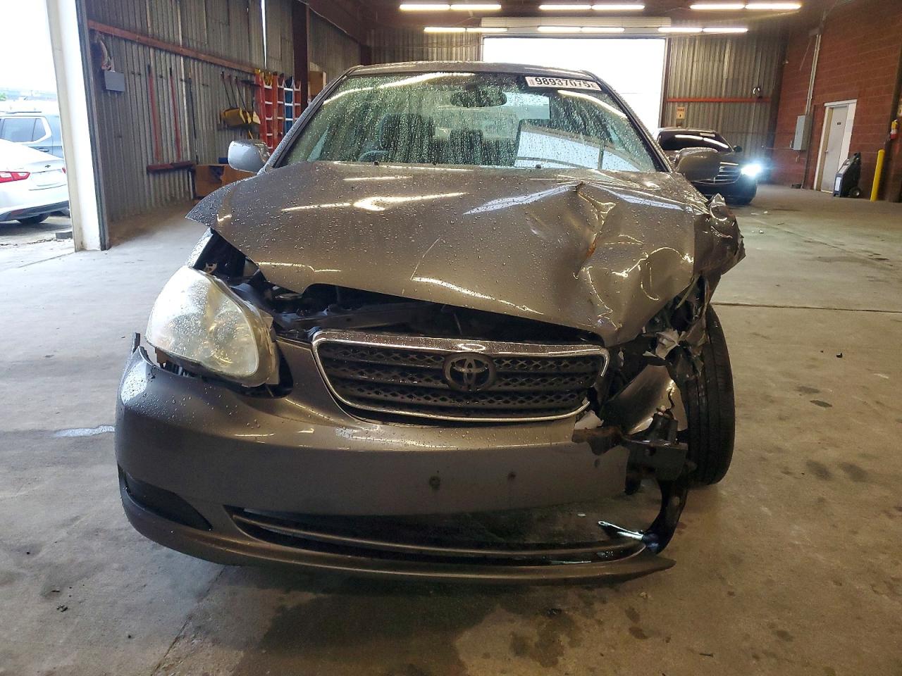 2005 TOYOTA COROLLA CE photo 5