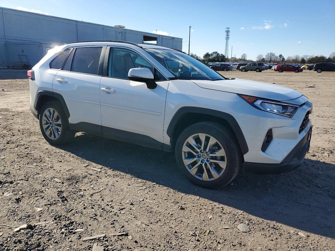 2021 TOYOTA RAV4 XLE PREMIUM photo 4