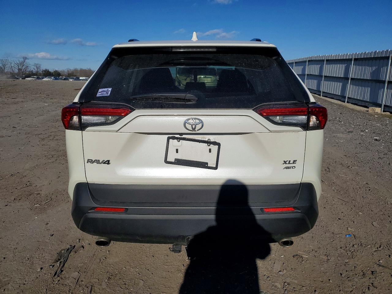 2021 TOYOTA RAV4 XLE PREMIUM photo 6