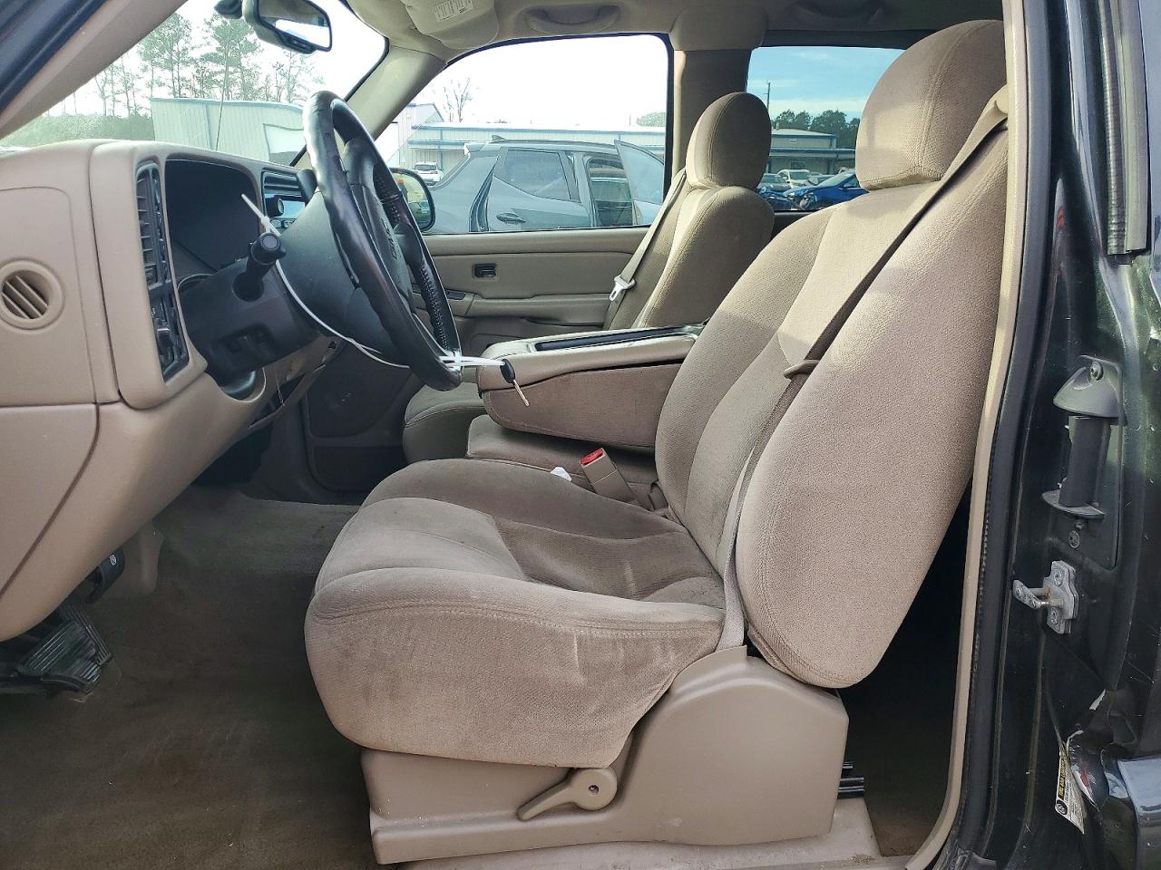 2004 GMC NEW SIERRA K2500 photo 7