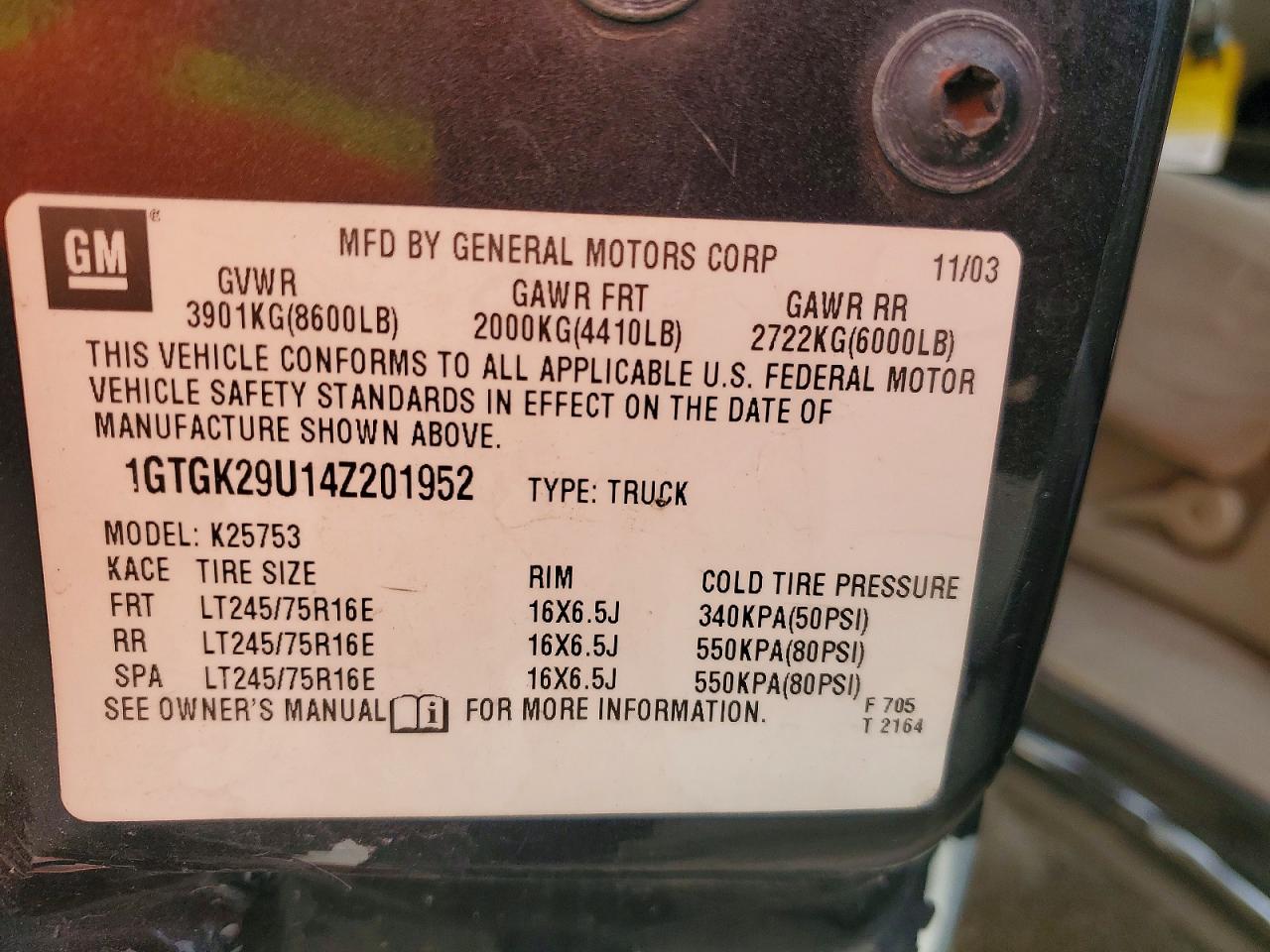 2004 GMC NEW SIERRA K2500 photo 12
