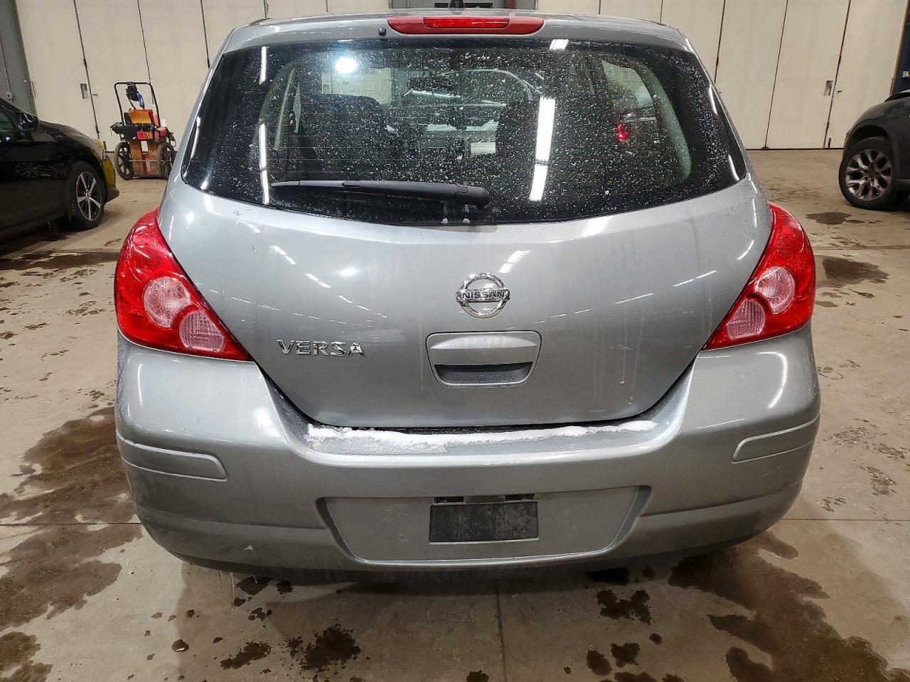 2012 NISSAN VERSA S photo 6
