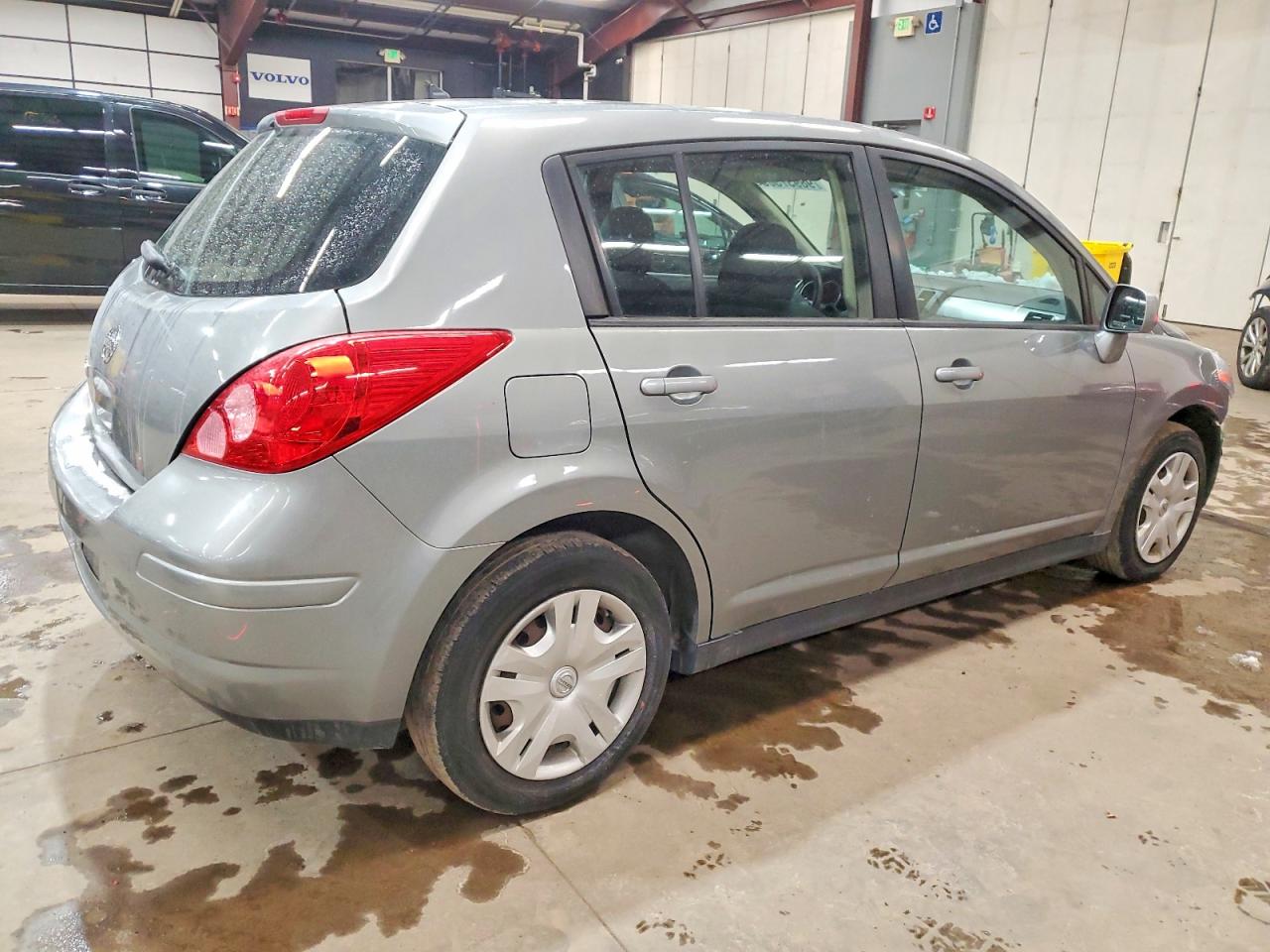 2012 NISSAN VERSA S photo 3