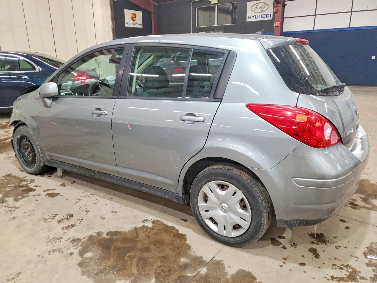 2012 NISSAN VERSA S photo 2