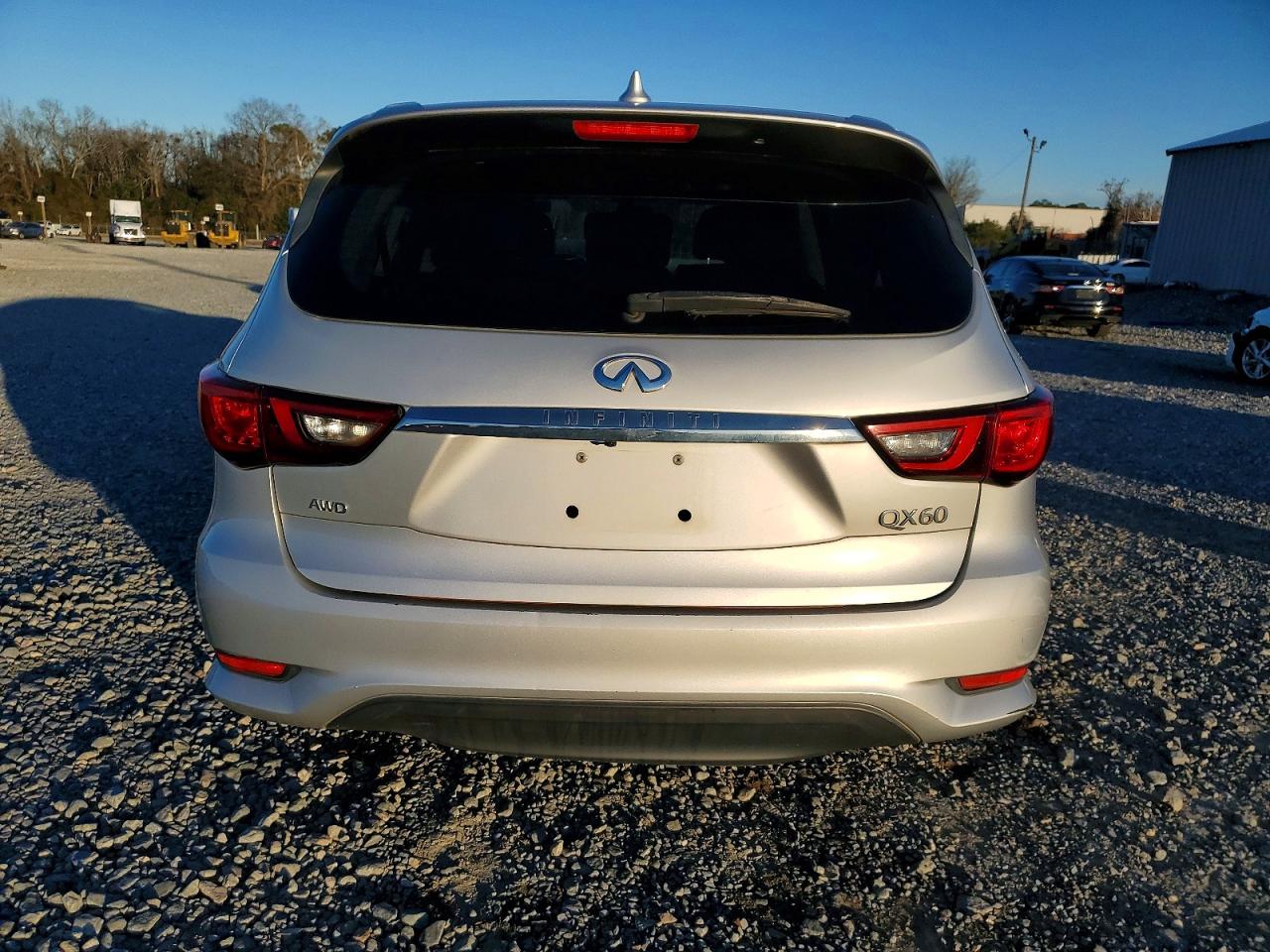 2020 INFINITI QX60 LUXE photo 6