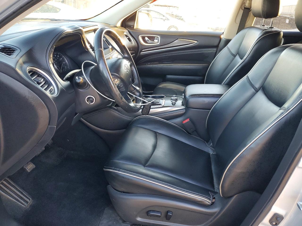 2020 INFINITI QX60 LUXE photo 7