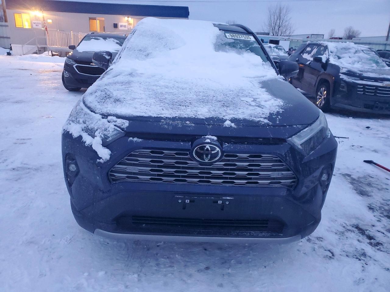 2025 TOYOTA RAV4 LIMITED photo 5